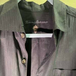 Tommy Bahama Black Button-Up Shirt Men’s Medium Washable Silk Short Sleeve